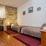 Konukevi Spaladium 4*