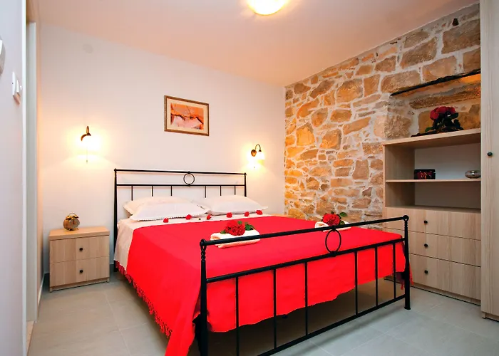 Villa Spaladium Guest house