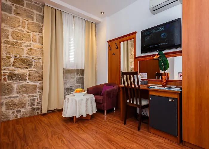 Villa Spaladium Guest house 4*