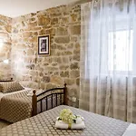 Villa Spaladium Guest house