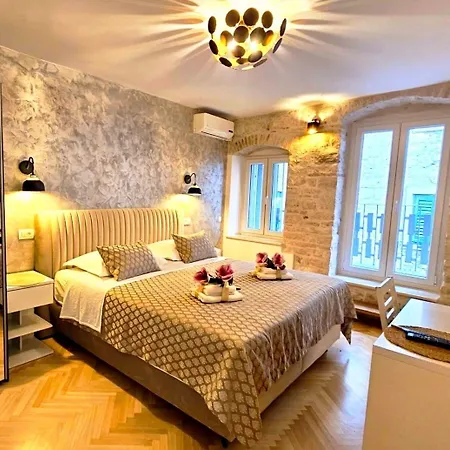 Villa Spaladium Guest house 4*